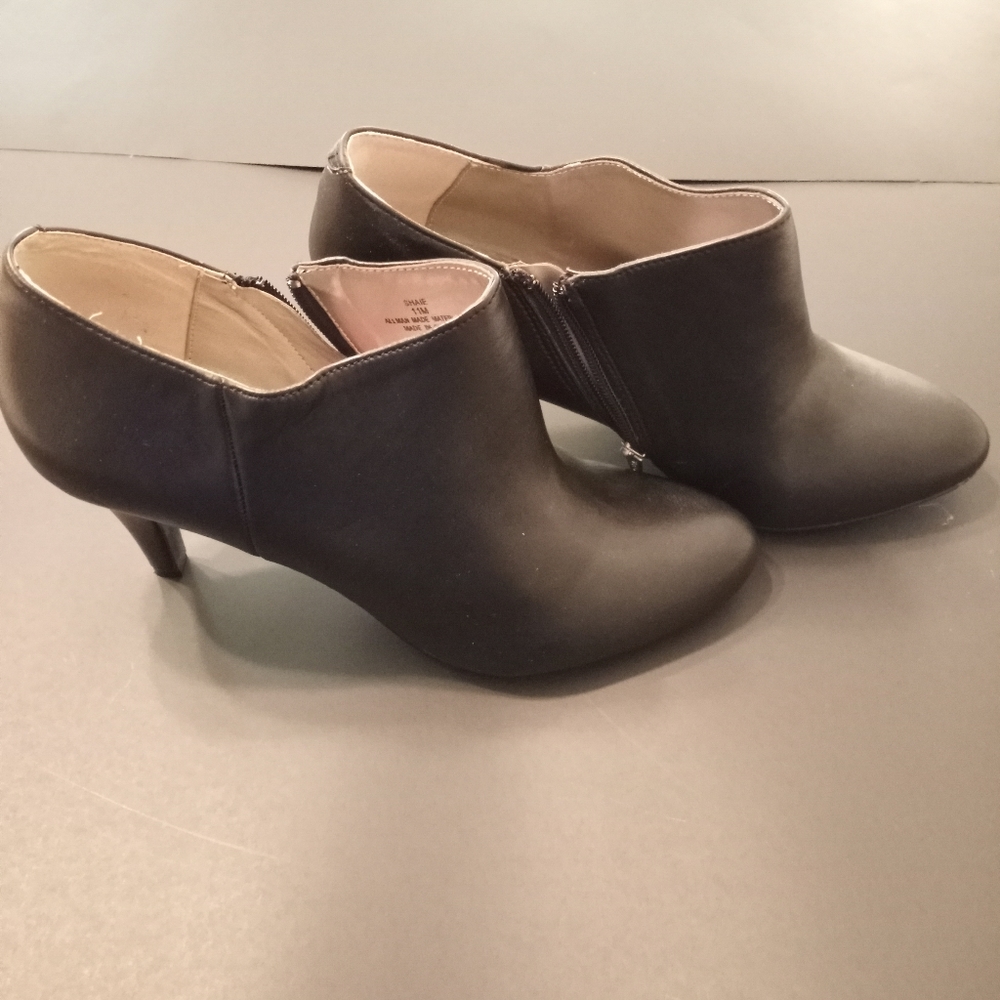 Style&co. Size 11 Bootie